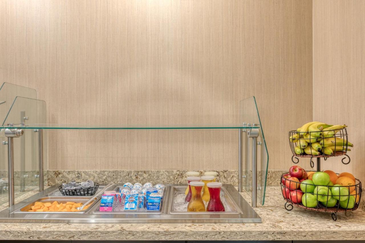 Holiday Inn - Terre Haute By Ihg Экстерьер фото