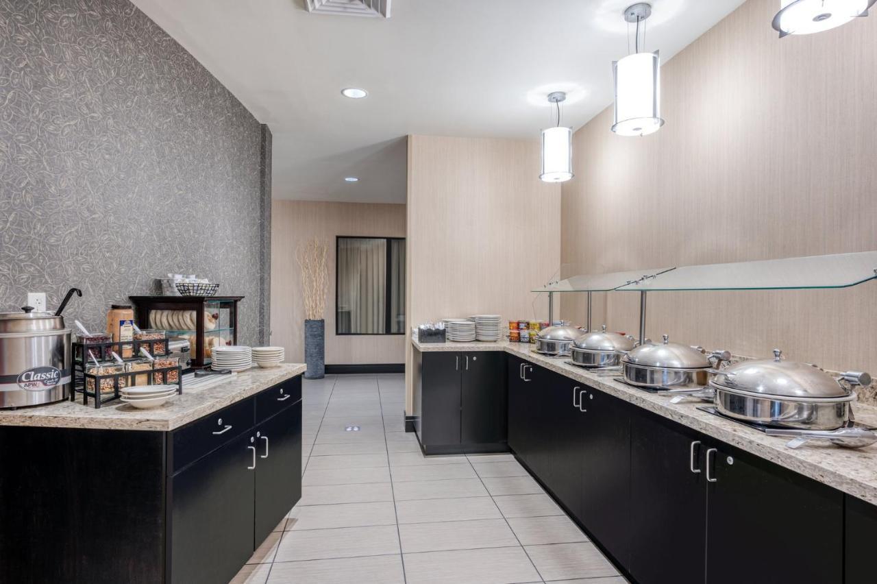 Holiday Inn - Terre Haute By Ihg Экстерьер фото