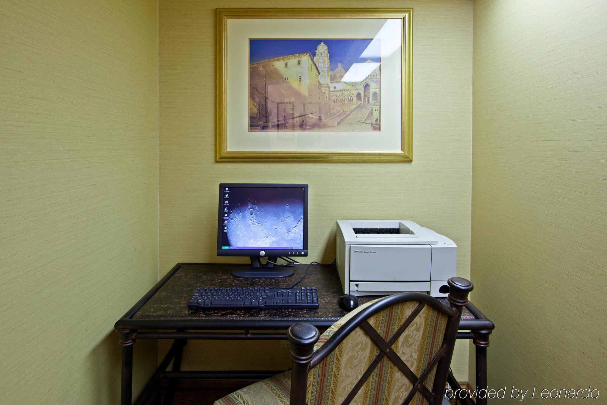 Holiday Inn - Terre Haute By Ihg Экстерьер фото