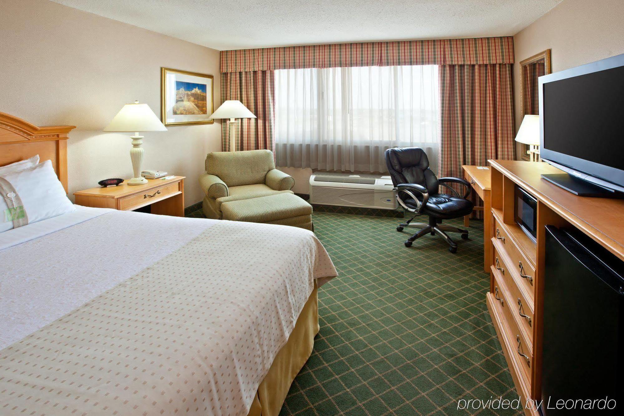 Holiday Inn - Terre Haute By Ihg Экстерьер фото